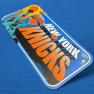 New York Knicks NBA License Plate - VTG 1990's - Win Craft Sports Car Accessory - Picture 1 of 7