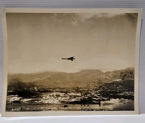 1928 Hawaii Aerial Photo US Army Fokker in Flight over Honolulu T.H. #2 ~7x9.5" - Picture 1 of 9
