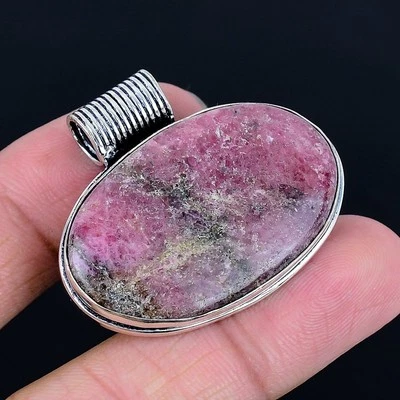 Colgante hecho a mano de rodonita enchapado en plata 925 de 1,42" Foto 1 de 3