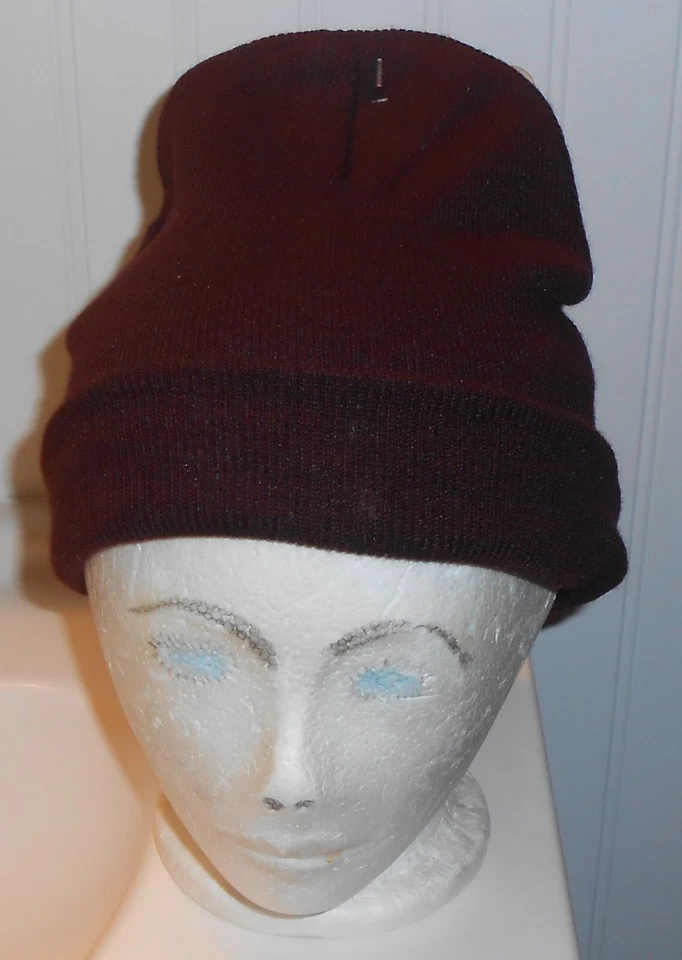 OLD NAVY BURGUNDY SWEATER-KNIT BEANIE HAT - ONE SIZE - Image 1 of 1