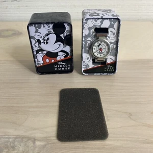 Disney Mickey Mouse Uhr 1928 90 Jahre Magie Jubiläum schwarzes Band MK5383 - Bild 1 von 4