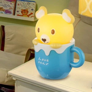 LED Tisch Lampe Nacht-licht Kinder Spiel Zimmer Leuchte Bär Tasse Lampe blau USB - Bild 1 von 3