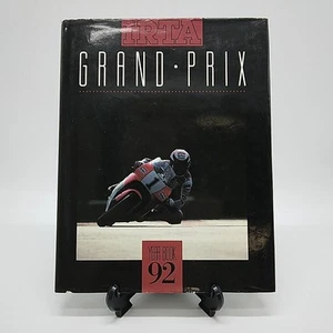 IRTA Super Bike Grand Prix Yearbook 1992 Hardback Book with Dust Jacket - Picture 1 of 14