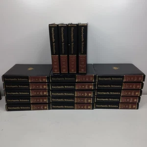Encyclopedia Britannica 15th Edition 1-19 Volume Incomplete Set Blk Pad Leather  - Picture 1 of 9