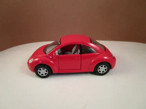 Modellino auto giocattolo pressofuso Kinsmart 1967 Volkswagen Maggiolino rosso 1:32 - Foto 1 di 12
