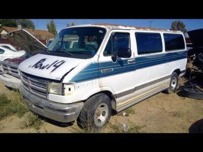 Used Front Right Door Glass Front fits: 1994 Dodge 250 VAN Front Right Grade A - Image 1 of 4