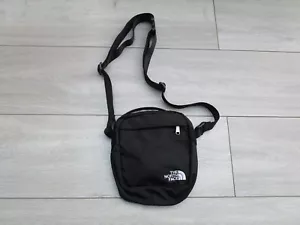The North Face Convertible Conv Messenger Shoulder Bum Bag Man Holiday Travel - Picture 1 of 17
