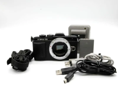 Olympus PEN Lite E-PL7 Black Digital Camera Tested -Yellowing on Screen - Image 1 of 4