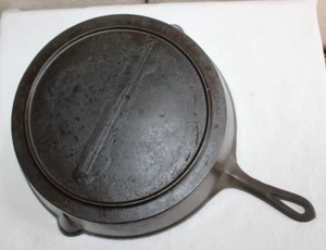 Primitive 1800er #10 Gusseisen Pfanne ausgefallener Griff Tormarke Heizring Bratpfanne - Bild 1 von 21