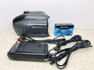 Panasonic PV-L501D Palmcorder  Palmsight  Camcorder VHS-C 150x Zoom-No Battery - Image 1 of 4