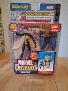 Figura de acción Marvel Legends Modok serie BAF - Avispa (variante verde y negra) - Imagen 1 de 2