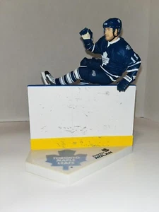 Owen Nolan #11 Toronto Maple Leafs 2003 Figure with Stand - Picture 1 of 4