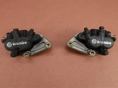 Pinzas de freno delanteras Brembo Ducati Monster 620 M600 2005 02-06 Foto 1 de 4