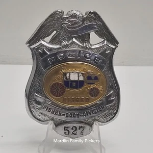 Vintage Fisher Body Division GM Mitarbeiterabzeichen #527 Trainer Wappen Adler Emblem - Bild 1 von 6