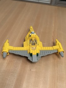 LEGO Star Wars Naboo Fighter  7141 Year 1999 w/ Anakin & R2-D2 95% Complete