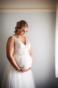 Wedding dress size 18 - Picture 1 of 3