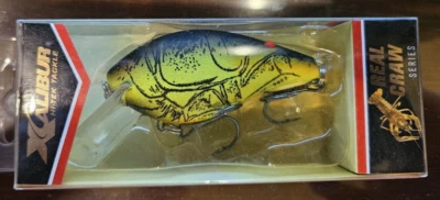 Xcaliber Real Craw Crankbait -Silent Moss Craw XCS200CF02- 2-3/4", 5/8 oz- New - Image 1 of 2