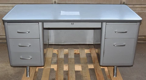 LOCAL PICKUP ONLY Grey All Steel Tanker Desk 6 Drawer 60" x 30" Top 29 1/4" Tall Cover