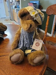 Boyds Bears Doreen Q. Daisydew Tan Plush Teddy Daisy Flower Dress w/ Stand - Picture 1 of 4