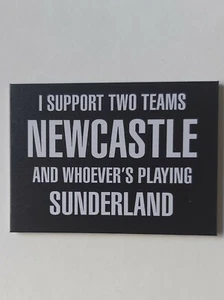 Magnet Kühlschrank zwei Teams Newcastle. Lustiges Geschenk für Unterstützer - Bild 1 von 4