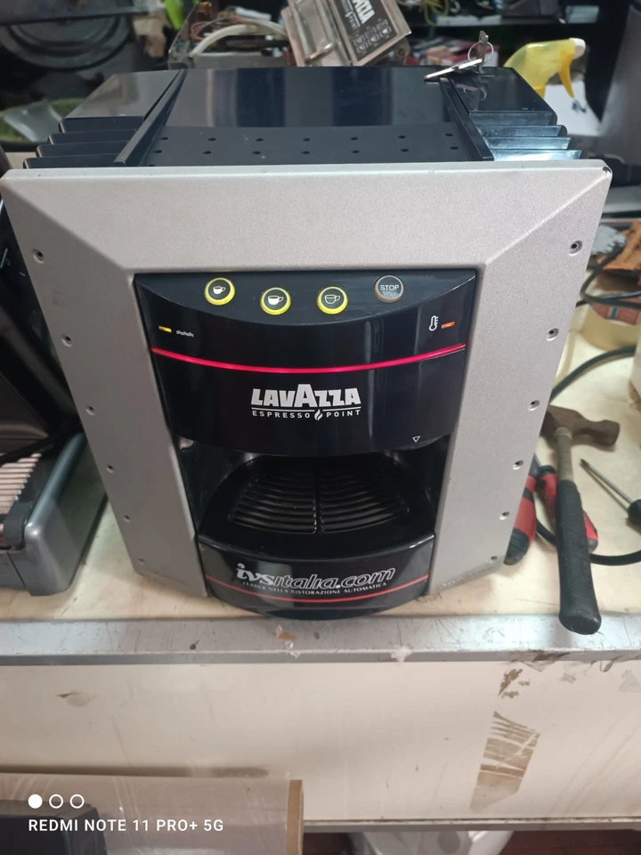 KAFFEEMASCHINE KAPSELN ESPRESSO POINT - LAVAZZA EP 2303 PINININFARINA  - Bild 1 von 2