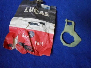 NOS Lucas Distributor Magnetic Pickup Bracket #54419381 Jaguar XKE V12 XJ12 XJS - Picture 1 of 5
