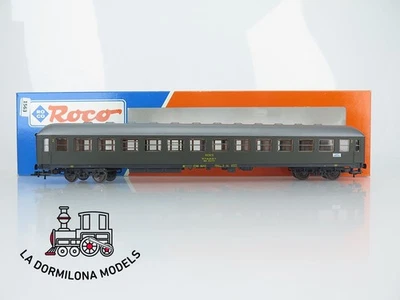 VR1563 H0 =DC ROCO 44463 COCHE PASAJEROS BB-8670 RENFE - OVP - Imagen 1 de 4