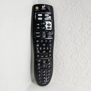 Genuine Logitech Harmony 300 Universal Remote Control N-10004 - Picture 1 of 15