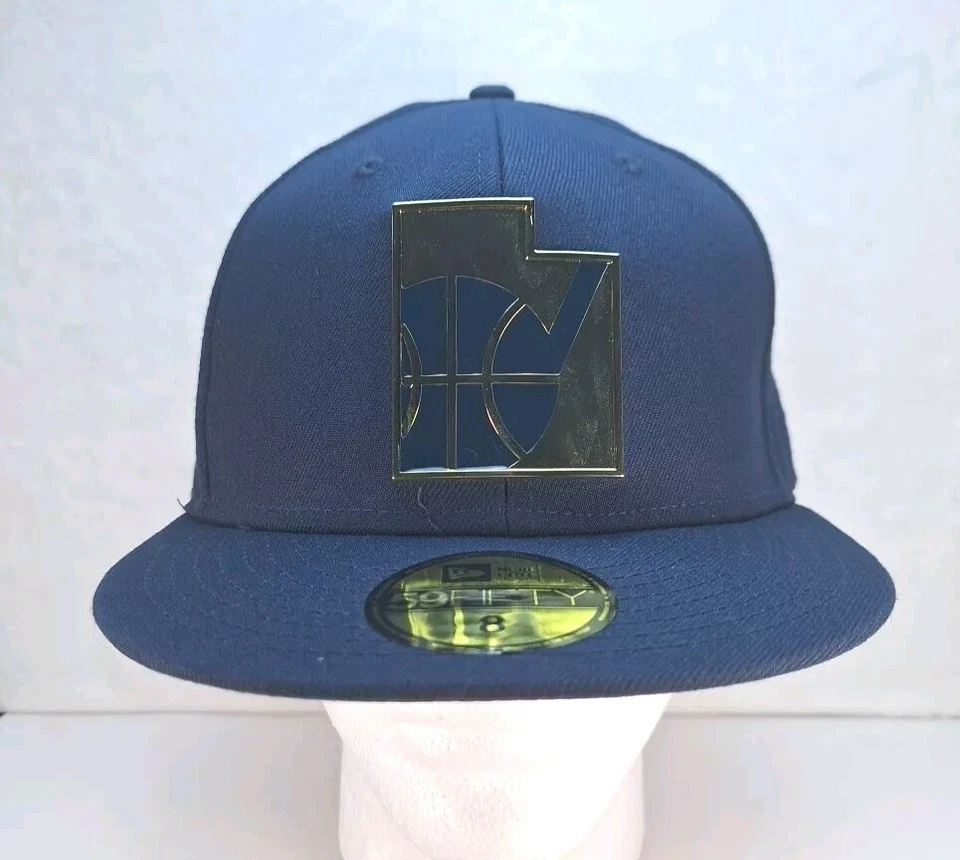 Boné chapéu ajustável New Era Utah Jazz 59Fifty 8 azul marinho logotipo metal dourado  - Imagem 1 de 4