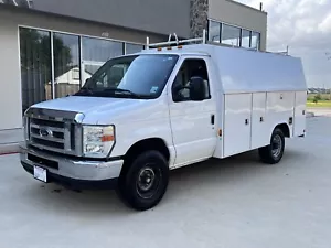 2010 Ford E-Series Van E350 SUPER DUTY CUTAWAY VAN - Picture 1 of 13