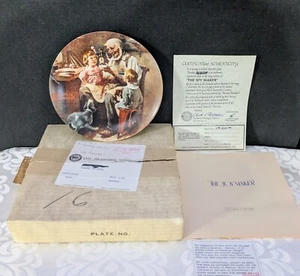 1977 Edvin M. Knowles THE TOY MAKER Collector Plate by Norman Rockwell, COA - Picture 1 of 7