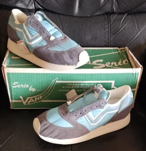 VANS SERIE 352 Runners - 1986 - Zapatos para correr vintage - 5 UK / 6B EE. UU. - NOS Sky - Imagen 1 de 13