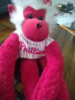 Mono de peluche rojo de béisbol Forever Collectibles Philadelphia Phillies. 18" Foto 1 de 4