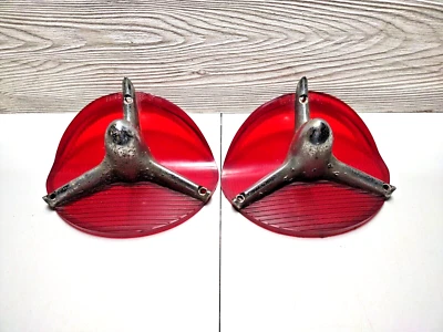 1957 OLDSMOBILE TAILLIGHT LENS PAIR 5947890..... - Image 1 of 4