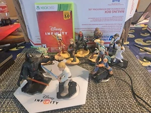 Disney Infinity 3.0 Figuren Star Wars Konvolut 11 Figuren 1 Kristall 1 Spiel 1 Lesen - Bild 1 von 13