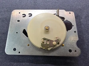 Piezas de tocadiscos JVC L-A31 - Conjunto de engranaje de leva de transmisión - Imagen 1 de 6