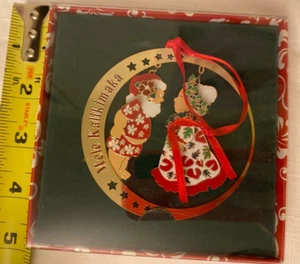 Hawaiian Hanging Ornament Island Heritage KISSING SANTA Mr. & Mrs. Claus - NEW - Picture 1 of 4