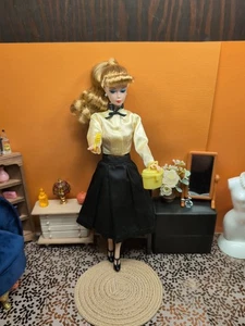 Vintage Barbie Clone Outfit - Rock, Top, Schuhe, Handtasche, Bürste - Bild 1 von 23