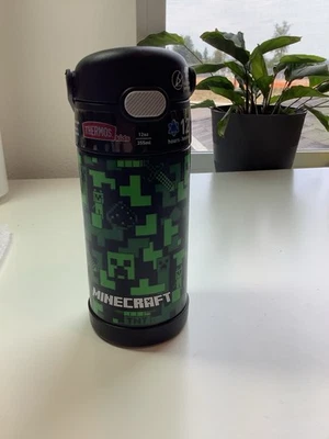 Minecraft Water bottle Built In Straw - Image 1 of 4