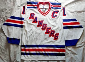 Vintage Mark Messier #11 New York Rangers Gerry Cosby CCM Jersey - Size Small - Picture 1 of 13