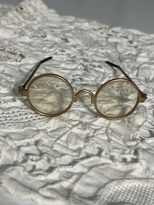 American Girl  2007 Gold Wire Rim Round Eye Glasses for Molly - Image 1 of 4