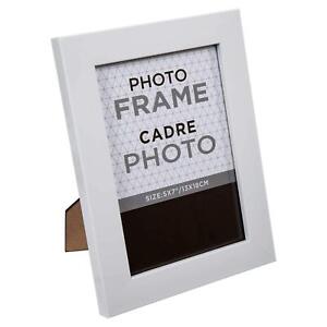 Modern-Conemporary Solid Picture Gallery Frame, 5"" x 7"", White" (65062)