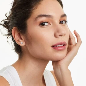 $8500 1.36 Carat Round Natural Diamond Stud Earrings in 14K White Gold Pair - Picture 1 of 11