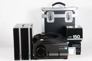 HASSELBLAD PCP80 6x6 Diaprojektor mit 150mm f/3,5 und 250mm f/4,0 - Bild 1 von 7