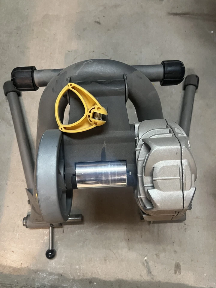 cycleops bike trainer grey used 3 times - Image 1 of 2