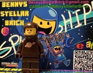 Lego Classic Spaceman dunkelbraun mit Custom Space Helm & AirTank - Bild 1 von 5