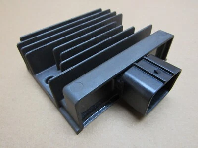 Regulador rectificador Kawasaki Z900RS ZR900 NNFNB 2022 SH868BA (10197) Foto 1 de 4