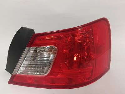 Used Right Tail Light Assembly fits: 2011 Mitsubishi Galant quarter panel mounte - Image 1 of 4
