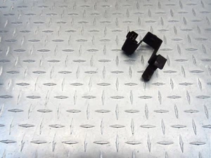 2000 98-04 SUZUKI VL1500 1500 INTRUDER OEM ELECTRICAL RELAY BRACKET MOUNT WORKS - Picture 1 of 10