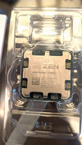 AMD Ryzen 7 7700x Prozessor (5,4 GHz, 8 Kerne, LGA 1718 / Sockel AM5) - Bild 1 von 3
